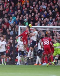 ayx sports-【英超】角球帽子戏法！利物浦5比2西汉姆联