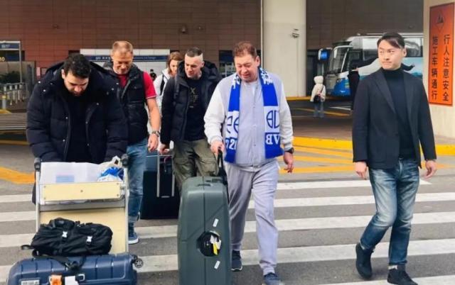 1703954272717068029.jpg sh1.jpg