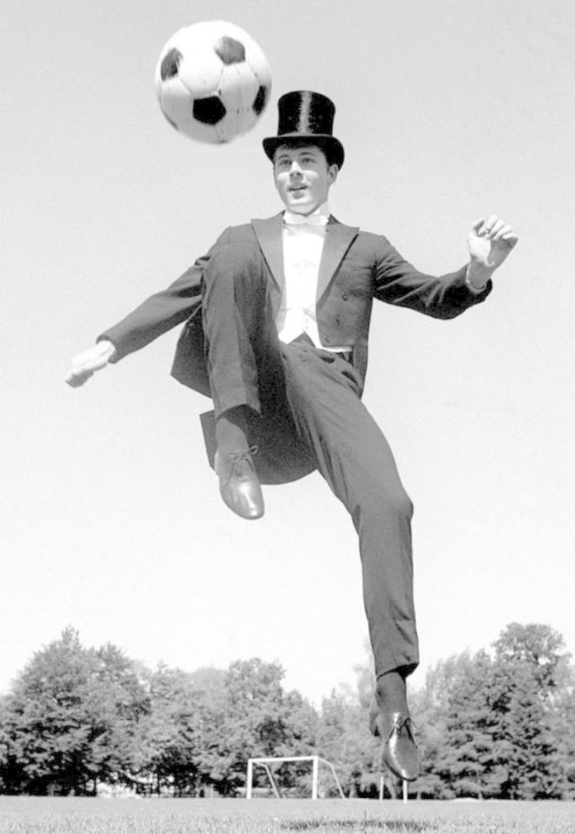 1704735848070093137.png 640 (3).png